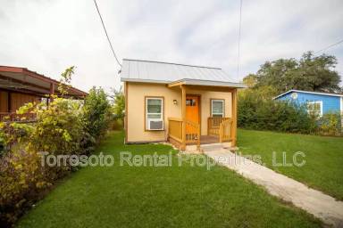 Main picture of 611 Rochambeau