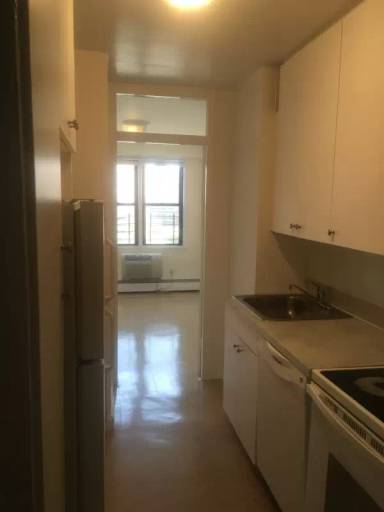 Main picture of 5533 96th St