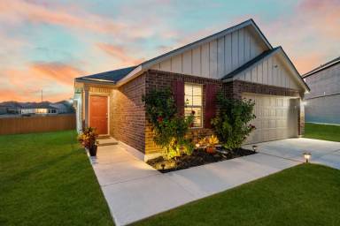 Main picture of 100 Hunters Cp