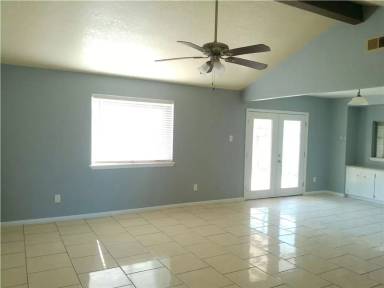 Main picture of 9479 Quetzal St