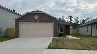 Main picture of 10408 Marilyn Dr