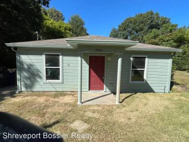 Main picture of 2934 Harp St