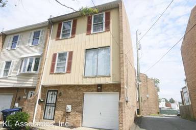 Main picture of 1910 Naylor Rd SE