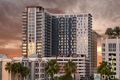 Main picture of 910 N Florida Ave