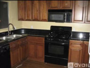 Main picture of 211 Briarwood