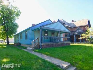 Main picture of 829 S State Ave
