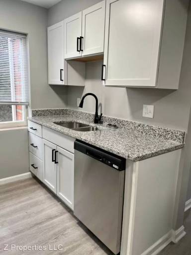 Main picture of The Courtyard at Park Hills