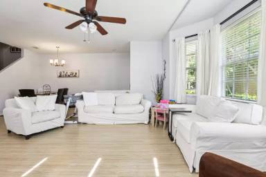 Main picture of 7435 Arlington Grove Cir