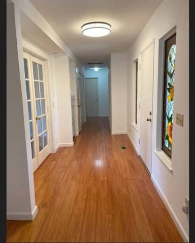 Main picture of 6076 Della Ct