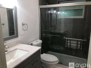 Main picture of 703 SW 45th Ave