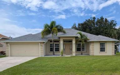 Main picture of 25672 Deep Creek Blvd