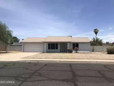 Main picture of 3308 W Behrend Dr
