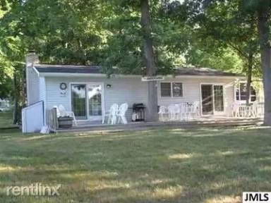 Main picture of 121 Nottingham Dr