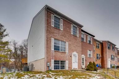 Main picture of 2840 Beckon Dr