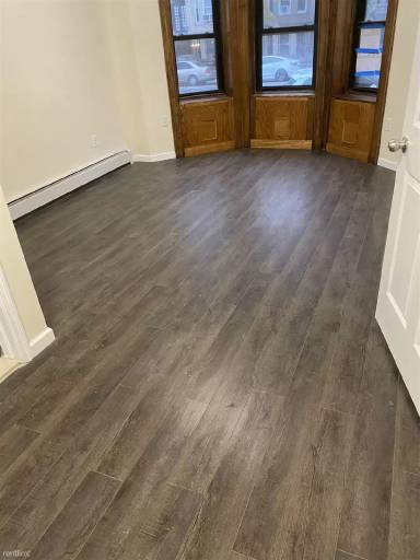 Main picture of 634 74th St