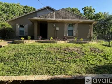 Main picture of 800 Shady Ln