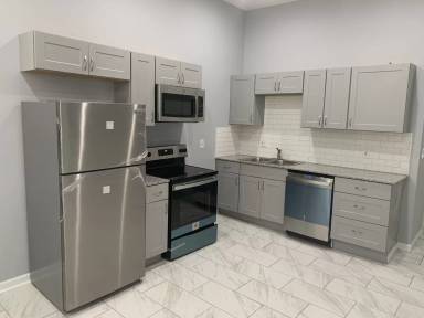 Main picture of 2722 Miami St