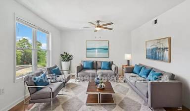 Main picture of 9527 3rd Bay St