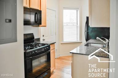 Main picture of 1210-1216 W Waveland Ave Apartments