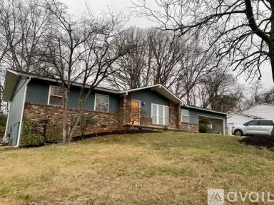 Main picture of 11821 Midhurst Dr