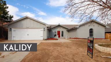 Main picture of 7301 Skylark Ln