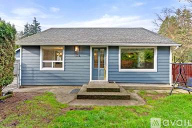 Main picture of 3311 Gull Harbor Rd NE