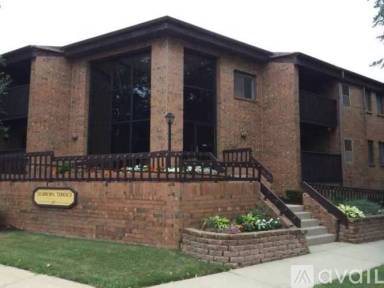Main picture of 300 N 121st St
