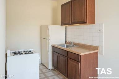 Main picture of 2712 N Milwaukee Ave