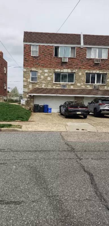 Main picture of 1709 Emerson St