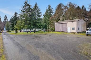 Main picture of 6417 Olympic Hwy