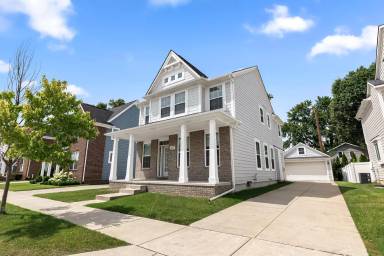 Main picture of 137 N Dorchester Ave