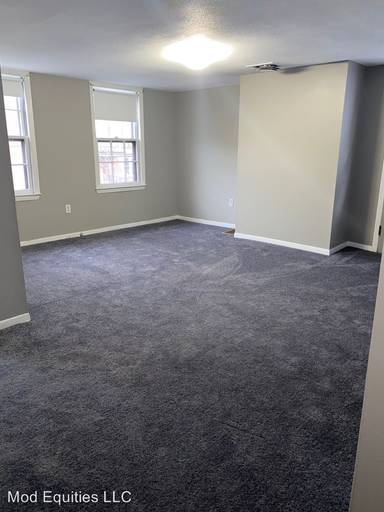 Main picture of 101 Howe St