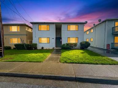 Main picture of 12 Linden Ave