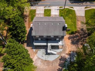 Main picture of 806 Palm St