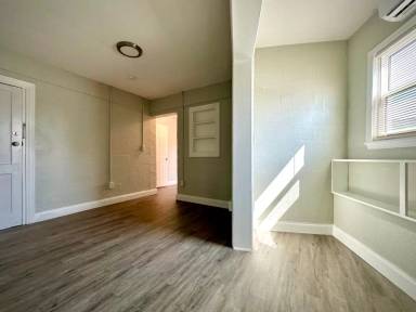 Main picture of 130 Botefuhr Ave