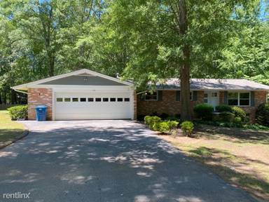 Main picture of 216 Springtree Rd