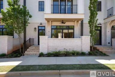 Main picture of 44 Claussen Ave