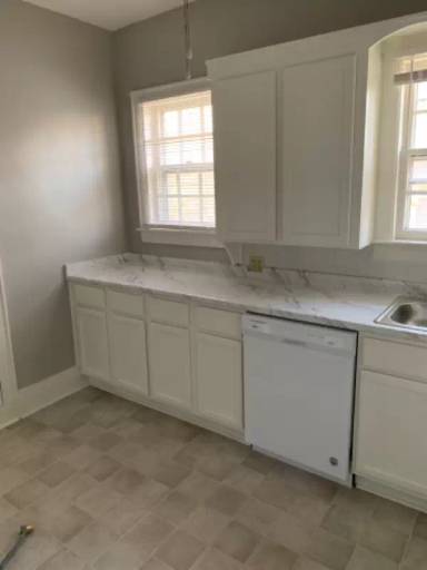 Main picture of 1334 State St