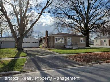 Main picture of 615 W Ashton Ave