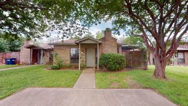 Main picture of 616 San Saba Ct