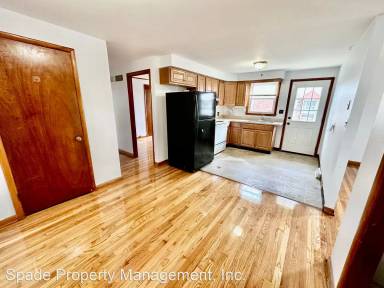 Main picture of 1627 W South St