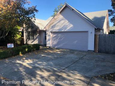 Main picture of 5679 Moonstone Loop SE