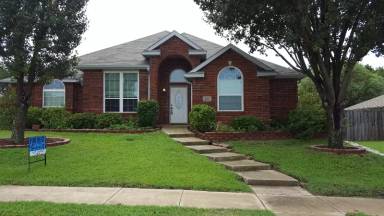 Main picture of 2401 Teagle Dr