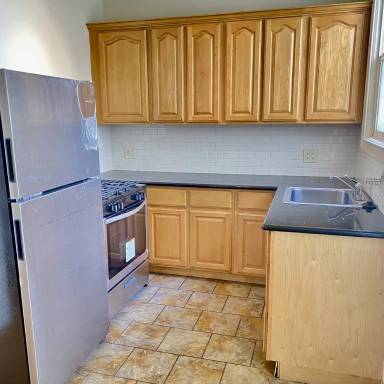 Main picture of 2760 Sutter St
