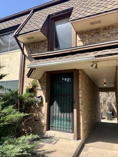 Main picture of 2639 S University Blvd