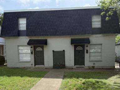 Main picture of 3211 Rogers Ave