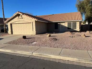 Main picture of 732 W Smoke Tree Rd