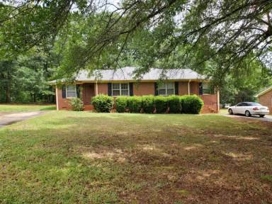 Main picture of 104 Diehl Ct