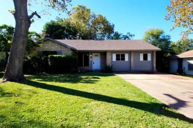 Main picture of 2614 Little John Ln