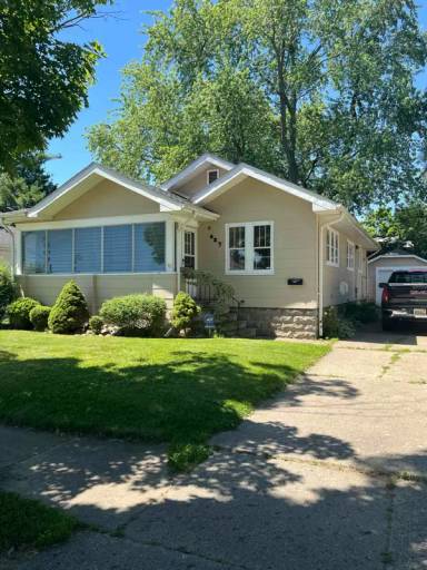 Main picture of 627 Dickinson St
